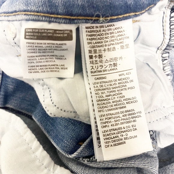 Levi's Women's 725 High Rise Bootcut Jeans 28 light wash - Picture 10 of 11